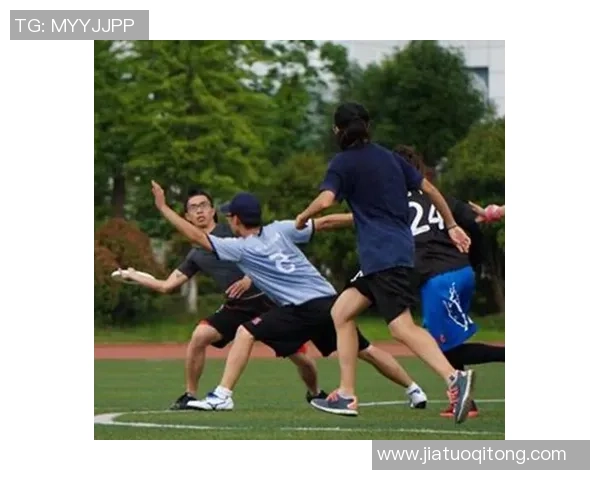 北京飞盘队在攀岩联赛中的团队协作表现分析与点评