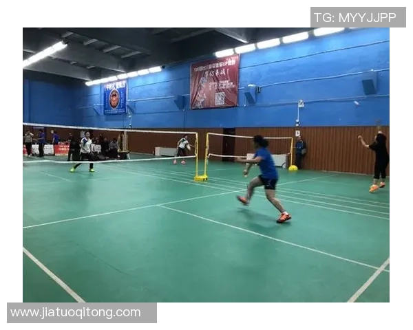 深圳羽毛球队的盯防体系解析与战术运用探讨 深圳羽毛球队的盯防体系解析与战术运用探讨