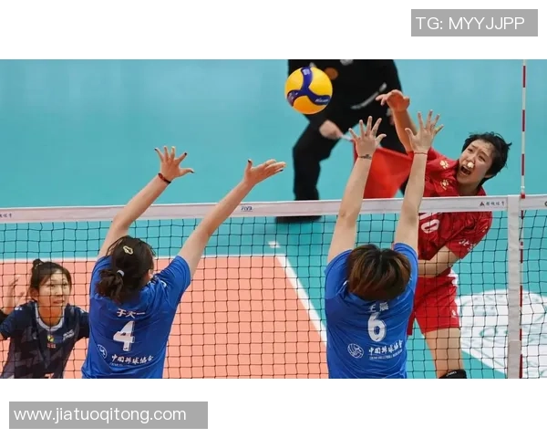 中国女排奋勇拼搏迎战中国台北力争胜利展现团队精神与竞技风采 中国女排奋勇拼搏迎战中国台北力争胜利展现团队精神与竞技风采
