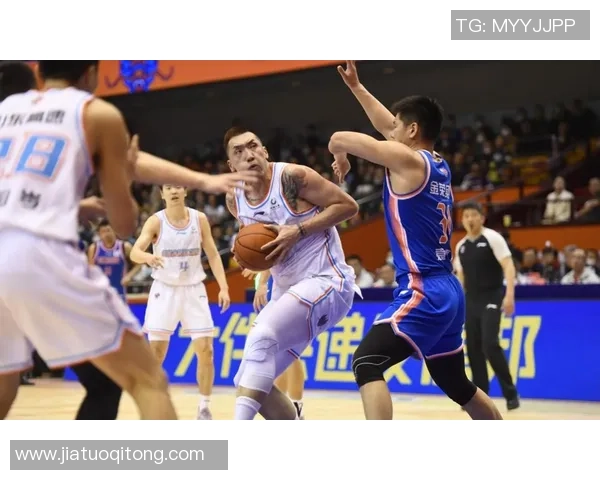 山东高速男篮迎战广厦队争夺CBA季后赛关键胜利的精彩对决