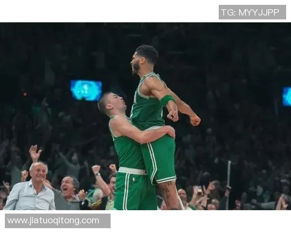 快船与凯尔特人激战加时赛绝杀瞬间引爆全场激情 快船与凯尔特人激战加时赛绝杀瞬间引爆全场激情